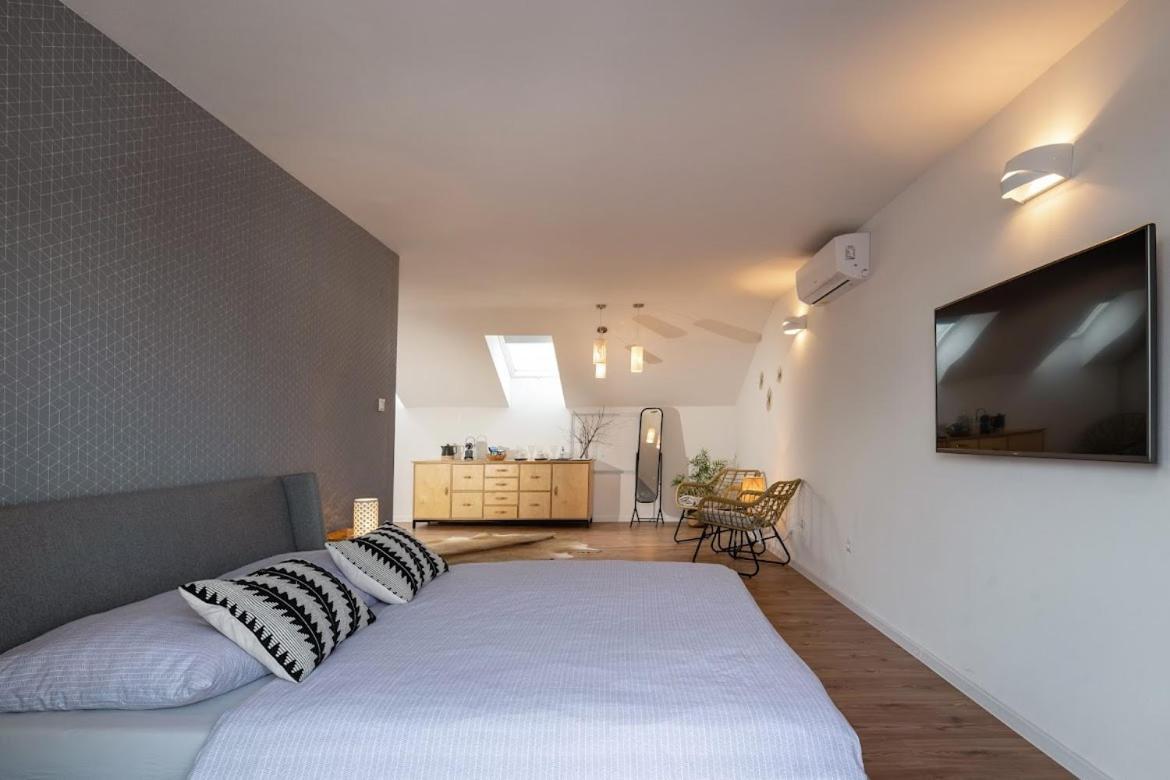 Apartman Pod Vezou 1 Banska Bystrica Ngoại thất bức ảnh